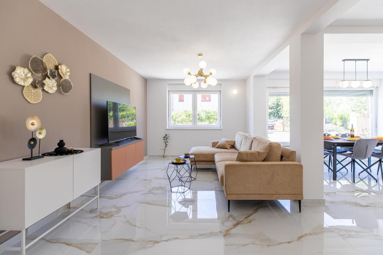 Apartman Suzi Pula Zewnętrze zdjęcie