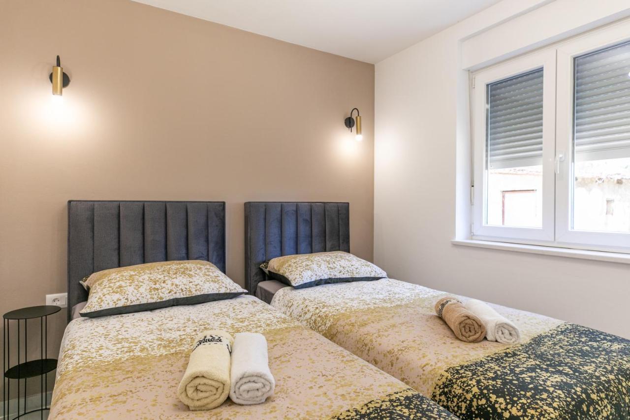 Apartman Suzi Pula Zewnętrze zdjęcie